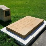 Marker at the supposed burial site of Harold II at Waltham Abbey, May 2017 Credit: Wikimedia Caption: