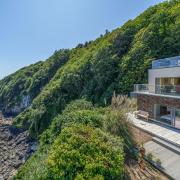 Above the Bar, Sharpitor, Salcombe