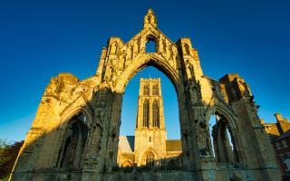 Explore historic ruins and Howden Minster on a Blue Plaque walk.