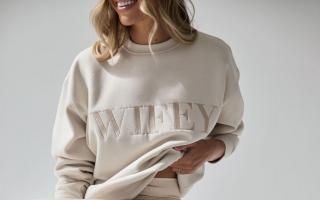 Six Stories Wifey sweatshirt