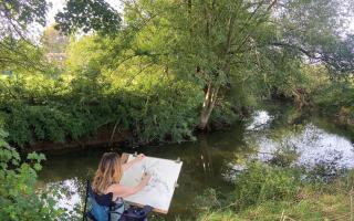 Fiona McIntyre drawing on the River Stour, 2023